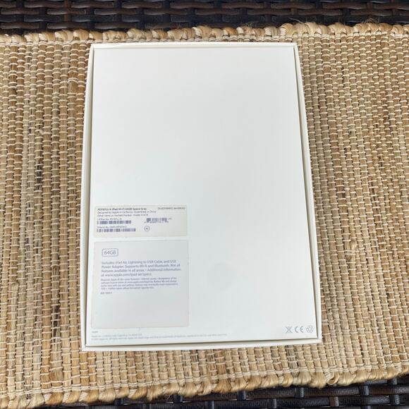 BOX ONLY iPad Air 64GB Space Gray PD787LL/A - Picture 6 of 6